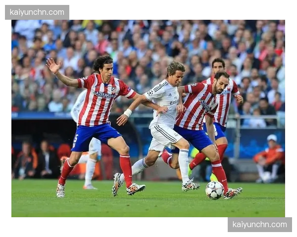 历史回顾：回顾十年前欧冠，对比当今比赛平均净比赛时间与攻防转换次数变化